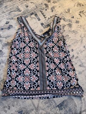 White House Black Market Black & Pink Patterned V-Neck Tank